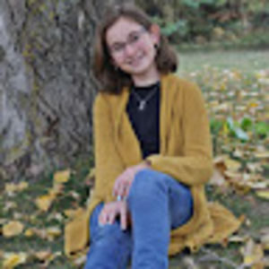 Meet your Posher, Chloe